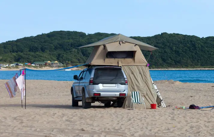 rooftop tent at the beach