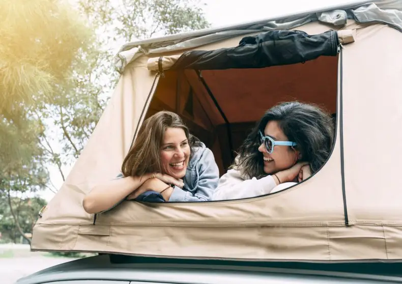 9 Best RoofTop Tents for Vehicle Camping