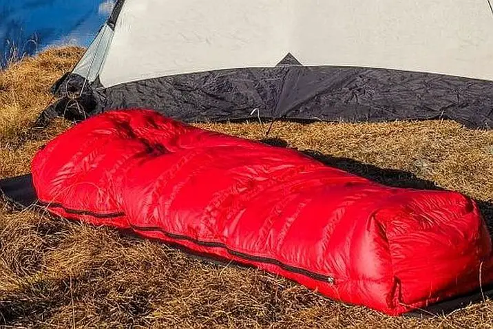 sleeping-bag