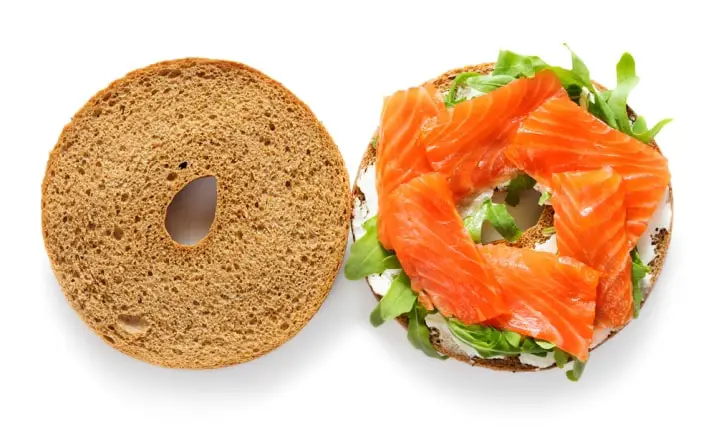 salmon bagel 