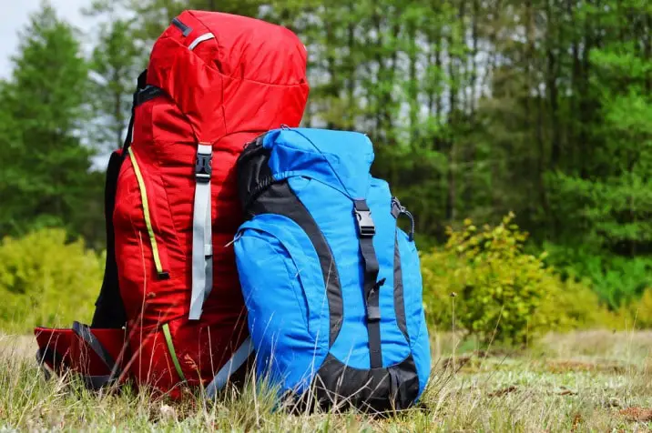 heavy and light backpacks